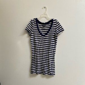AEO V-Neck Striped Tee